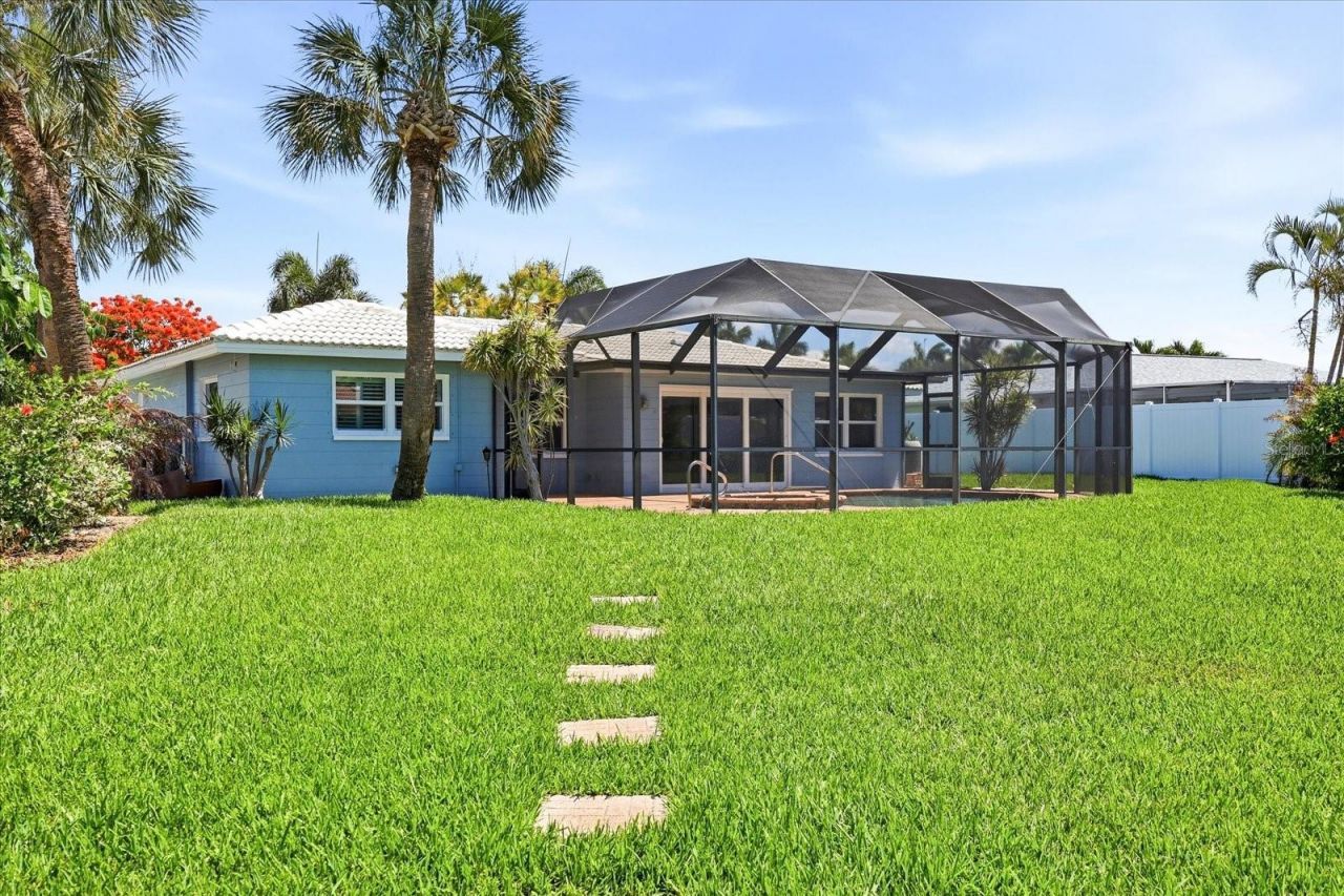 8008 13th Avenue S, Saint Petersburg, FL 33707 Photo