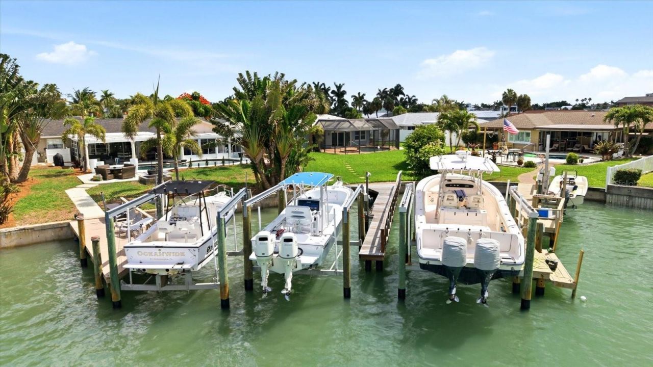 8008 13th Avenue S, Saint Petersburg, FL 33707 Photo