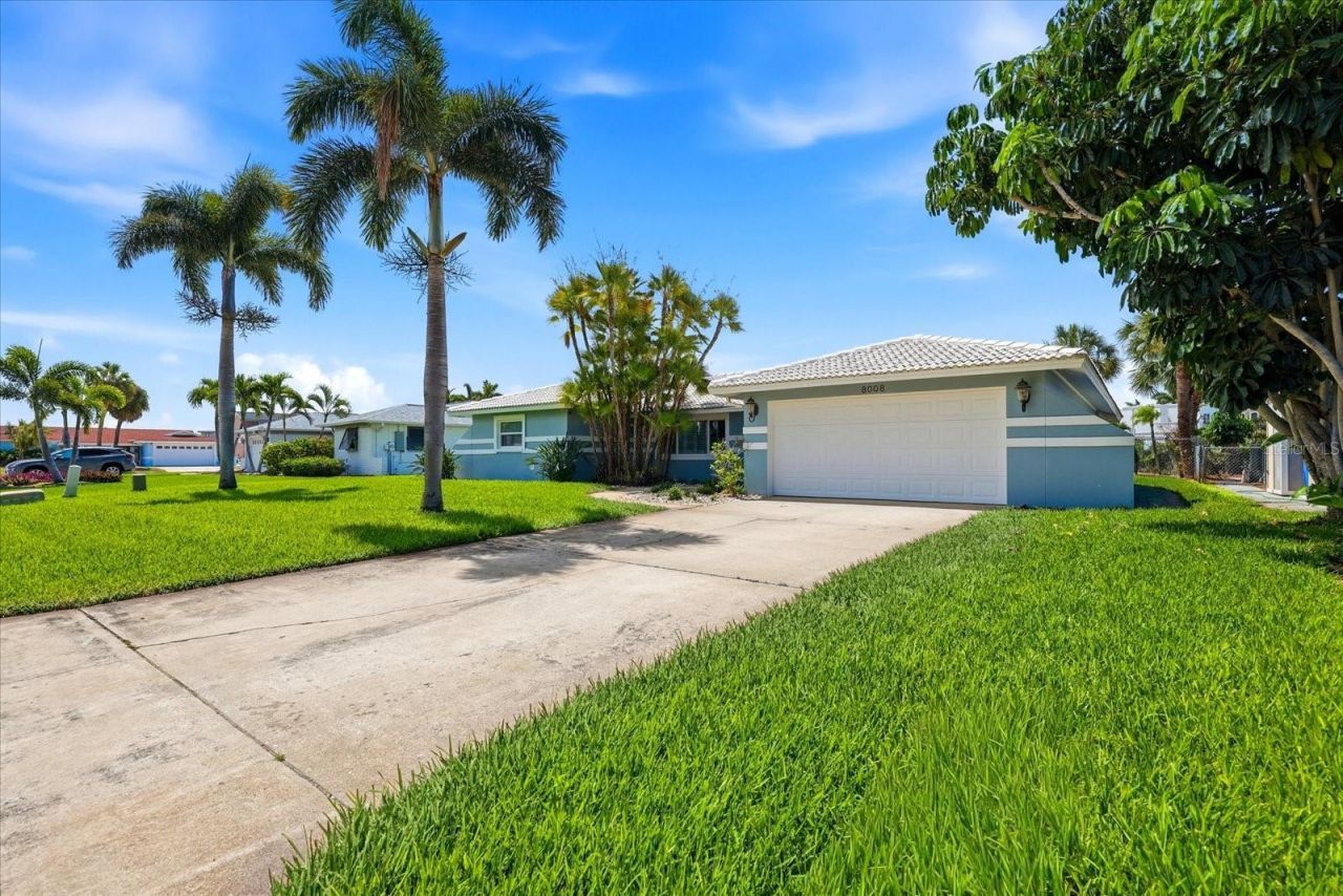 8008 13th Avenue S, Saint Petersburg, FL 33707 Photo