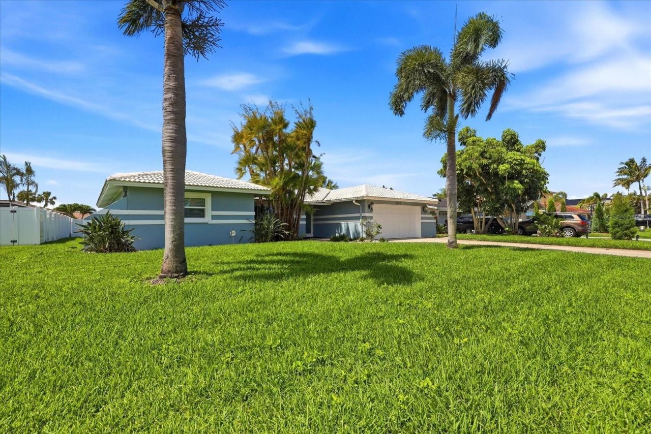 8008 13th Avenue S, Saint Petersburg, FL 33707 Photo