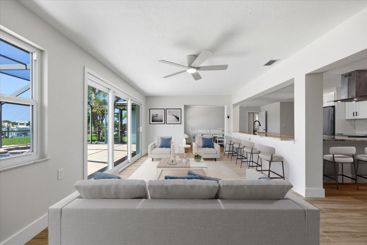 8008 13th Avenue S, Saint Petersburg, FL 33707 Photo