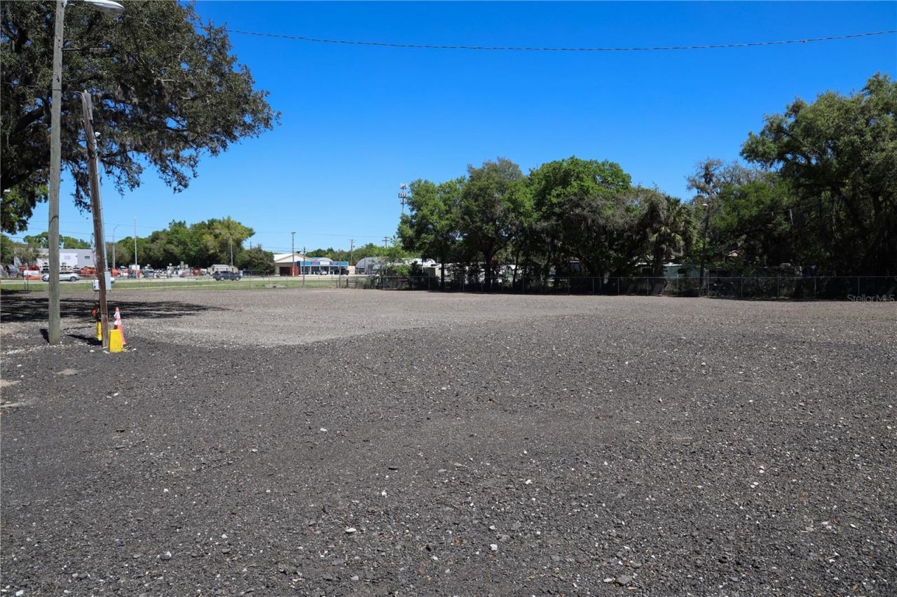 11703 N Us 301 Highway, Thonotosassa, FL 33592 Photo