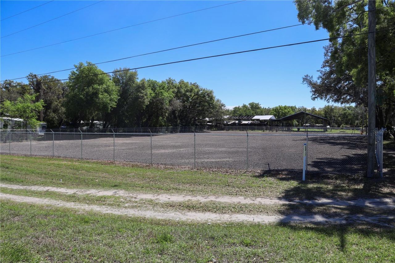11703 N Us 301 Highway, Thonotosassa, FL 33592 Photo