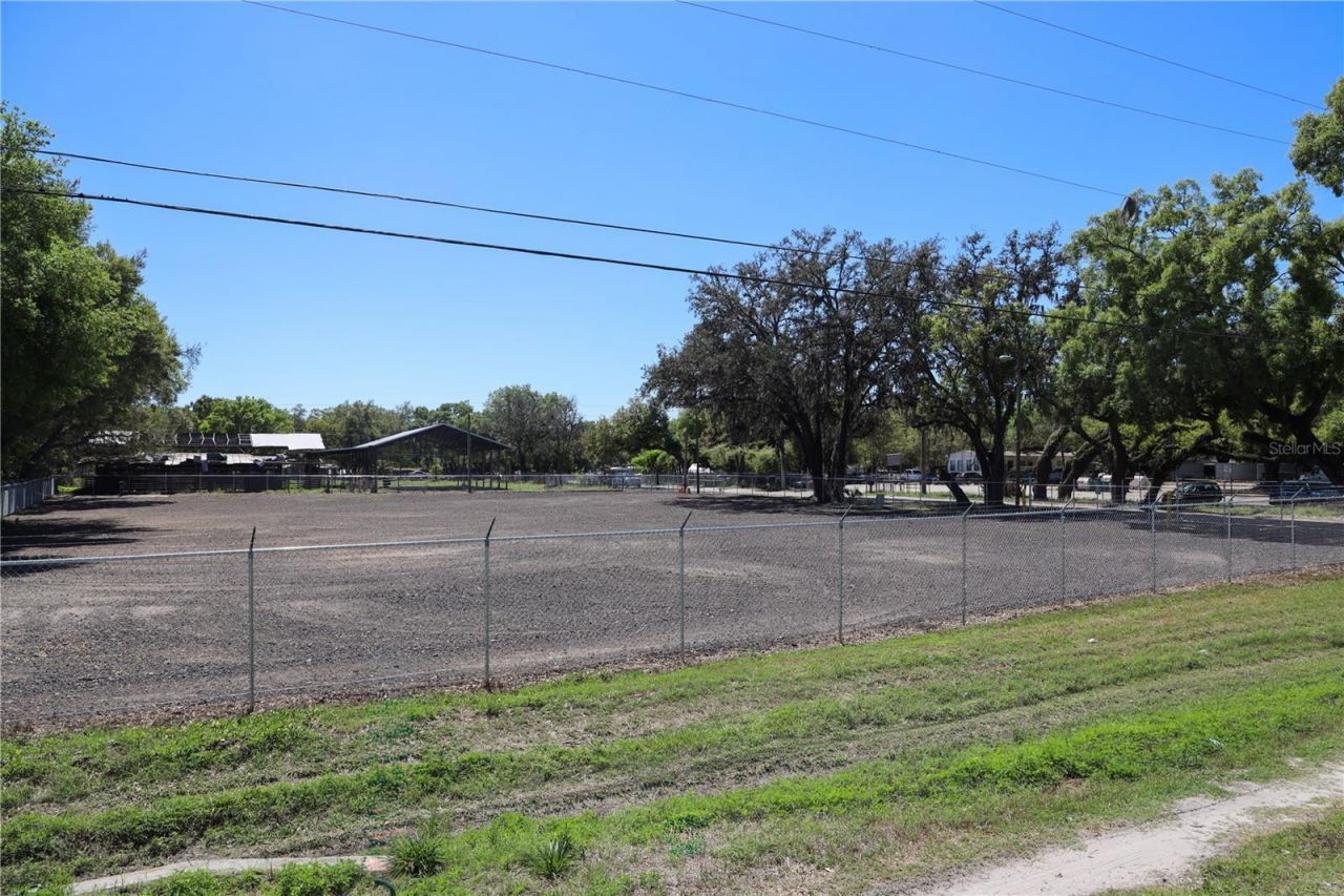 11703 N Us 301 Highway, Thonotosassa, FL 33592 Photo