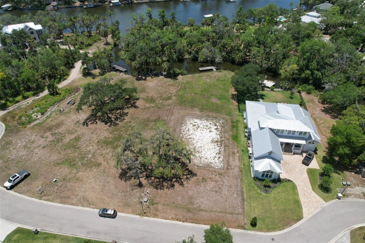 8325 Alafia Pointe Drive, Riverview, FL 33578 Photo