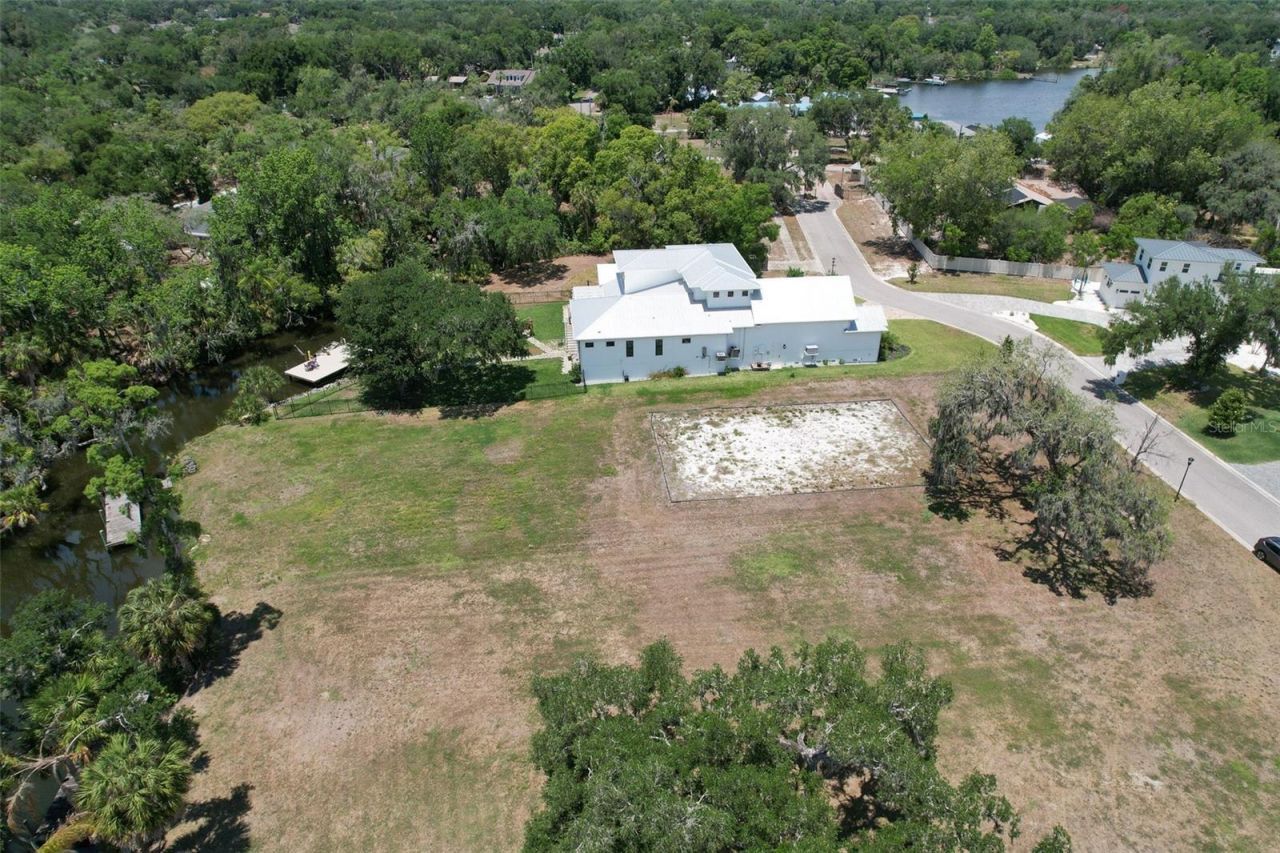 8325 Alafia Pointe Drive, Riverview, FL 33578 Photo