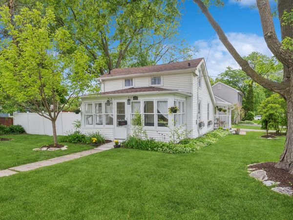 627 Park Street , Batavia, IL 60510
