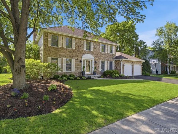 512 West Lane, Geneva, IL 60134
