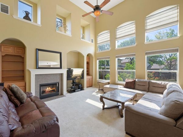 707 House Wren LOOP, Pflugerville, TX 78660
