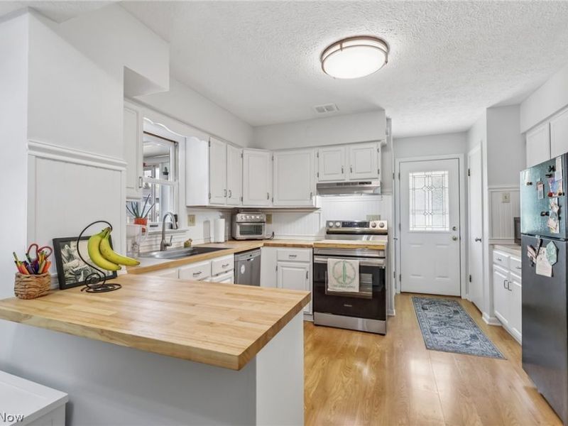 437 Stratford Road, Fairlawn, OH 44333 Photo 14