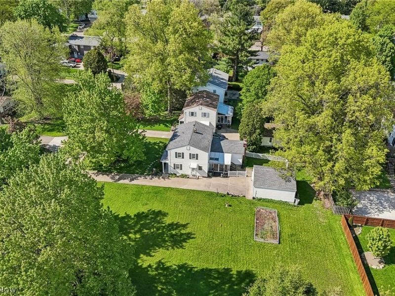 437 Stratford Road, Fairlawn, OH 44333 Photo 2