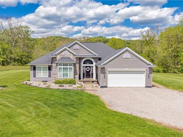 1291 Buckeye Rd, Mt Morris, PA 15349