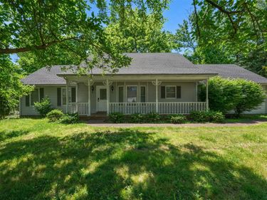 718 Old Porter Pike , Bowling Green, KY 42103
