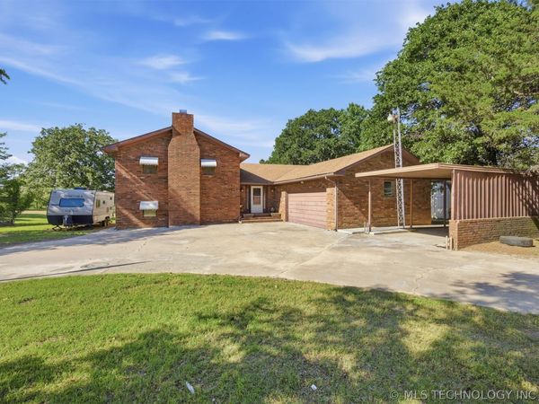 431 E Epley Drive, Longtown, OK 74462