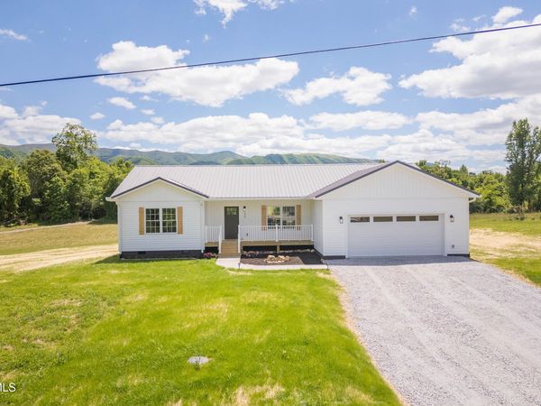 320 Deerwood Road, Greeneville, TN 37743