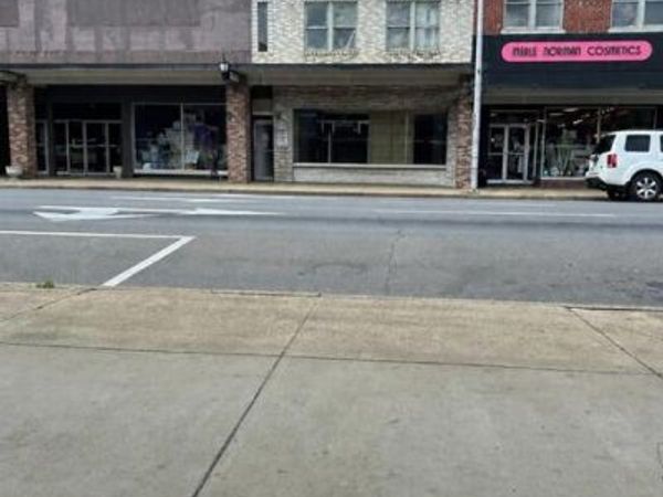 537 East Elk Avenue, Elizabethton, TN 37643