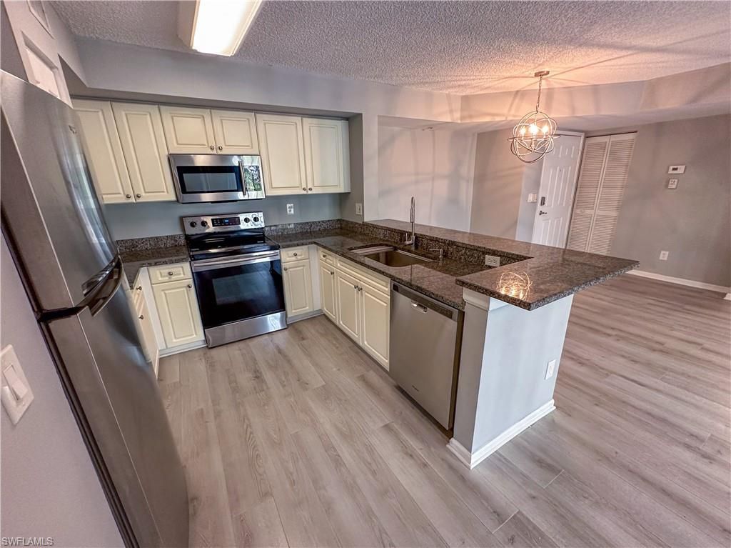 1250 Wildwood Lakes Blvd, Unit 206, Naples, FL 34104 Photo