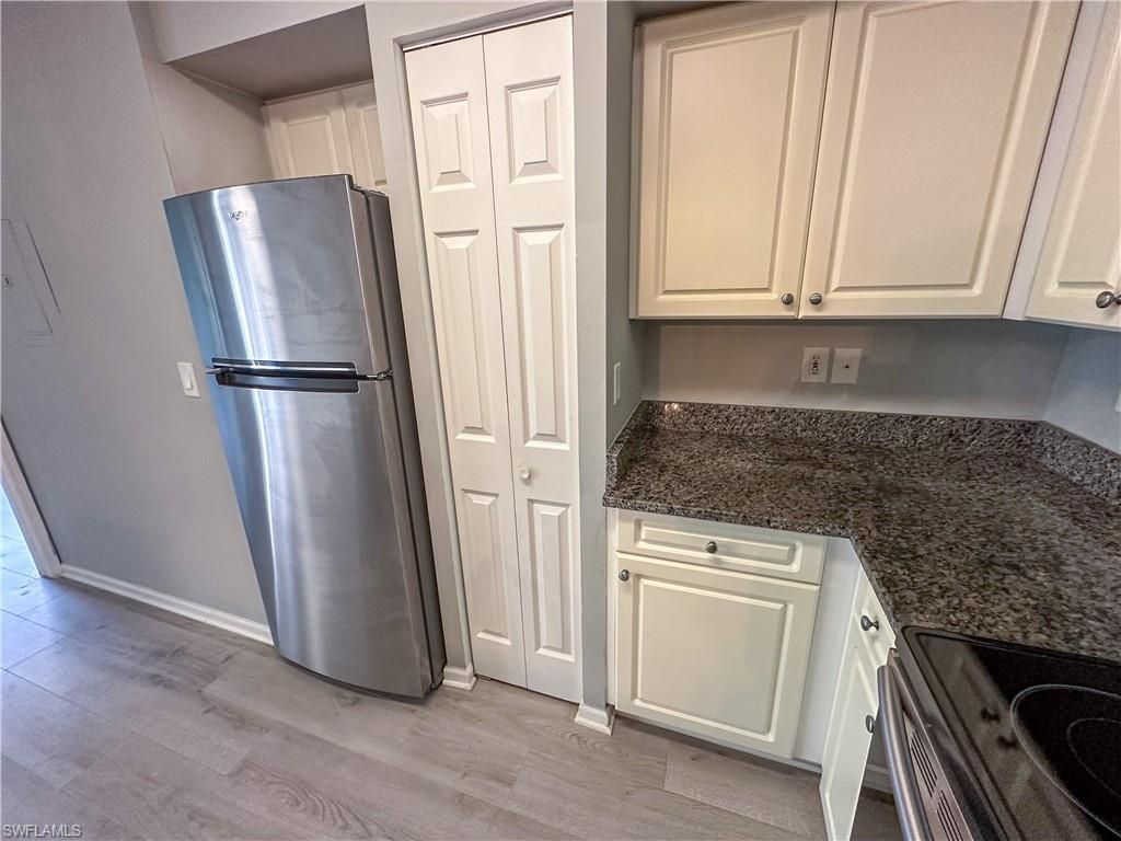 1250 Wildwood Lakes Blvd, Unit 206, Naples, FL 34104 Photo