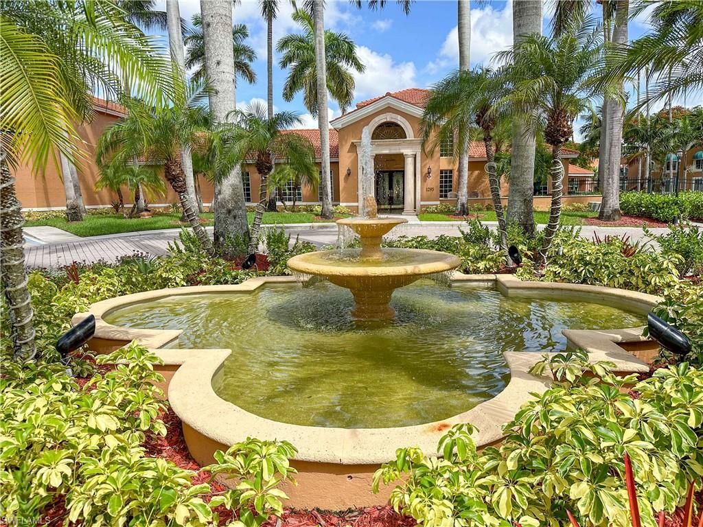 1250 Wildwood Lakes Blvd, Unit 206, Naples, FL 34104 Photo
