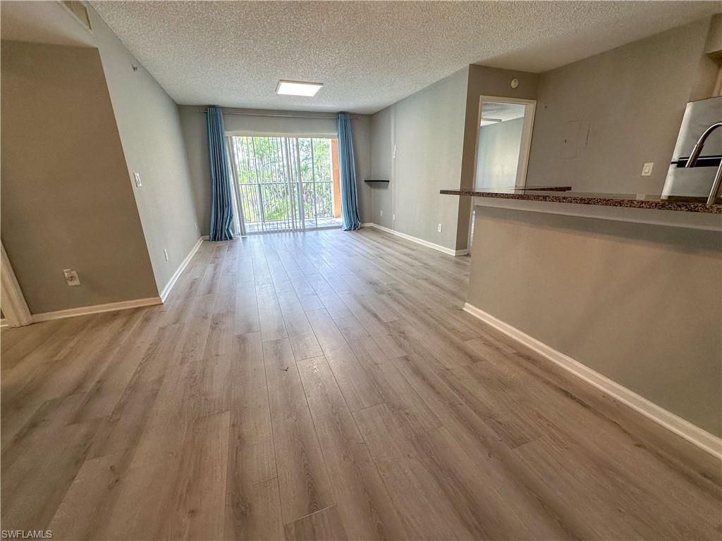 1250 Wildwood Lakes Blvd, Unit 206, Naples, FL 34104 Photo