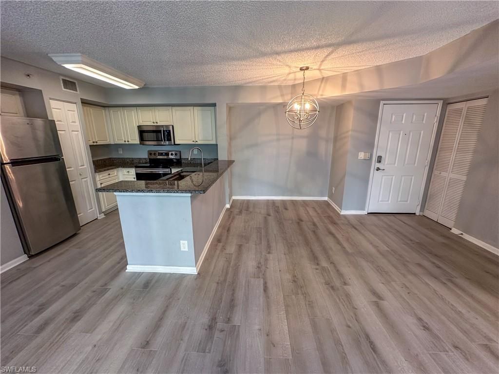 1250 Wildwood Lakes Blvd, Unit 206, Naples, FL 34104 Photo