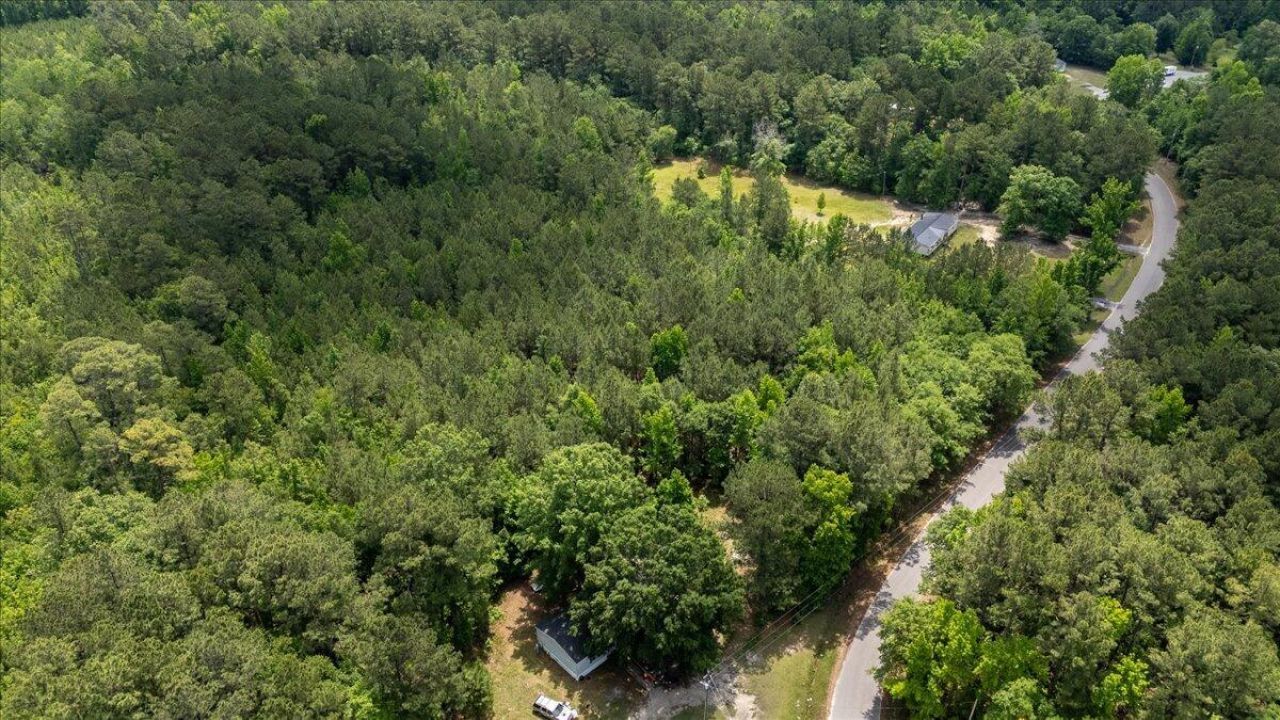 00 Deneaux Road Photo 21