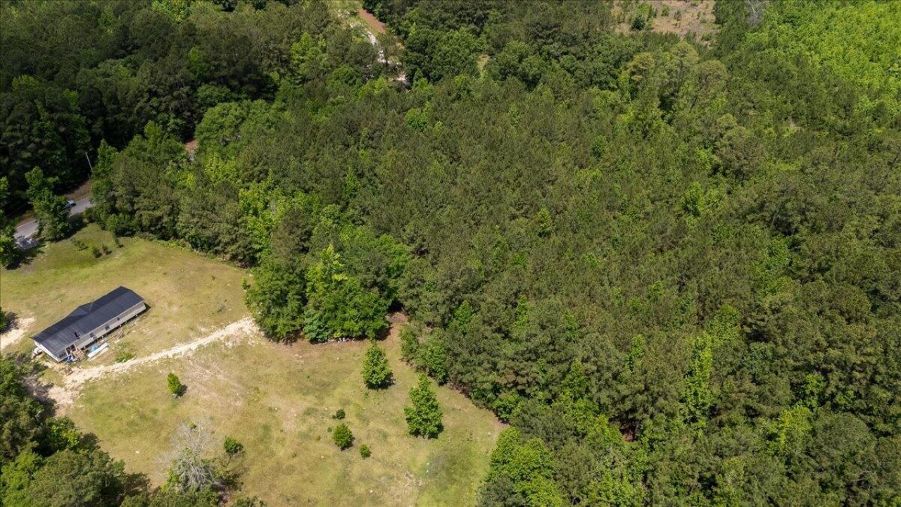 00 Deneaux Road Photo 37