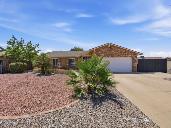 2051 E Pueblo Avenue, Mesa, AZ 85204