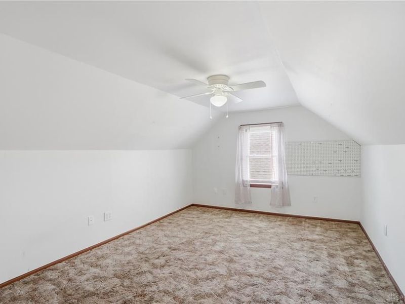 1040 Highridge Avenue, Dayton, OH 45420 Photo 33