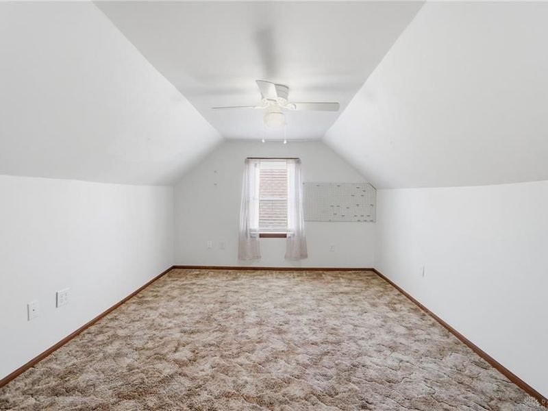 1040 Highridge Avenue, Dayton, OH 45420 Photo 34