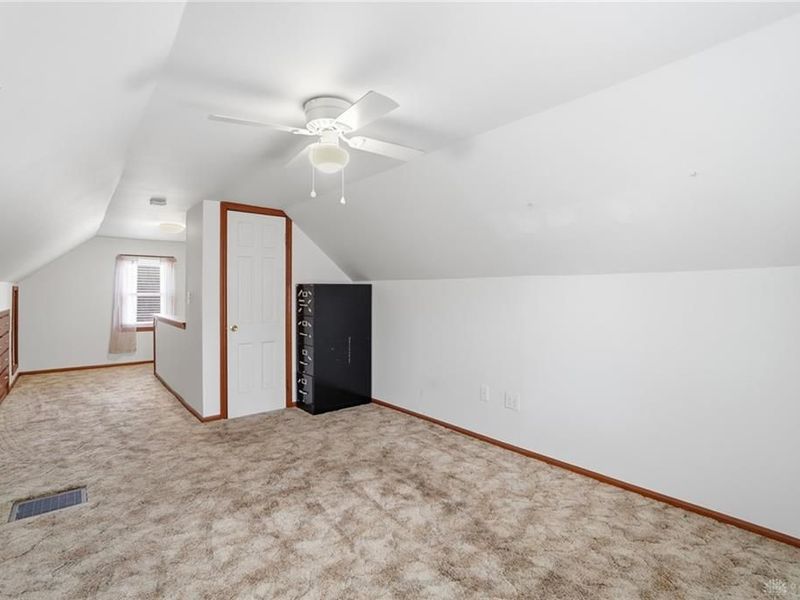 1040 Highridge Avenue, Dayton, OH 45420 Photo 36