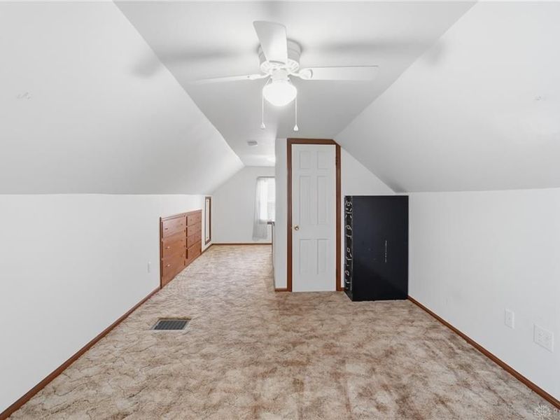 1040 Highridge Avenue, Dayton, OH 45420 Photo 37