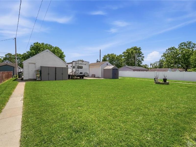 1040 Highridge Avenue, Dayton, OH 45420 Photo 54