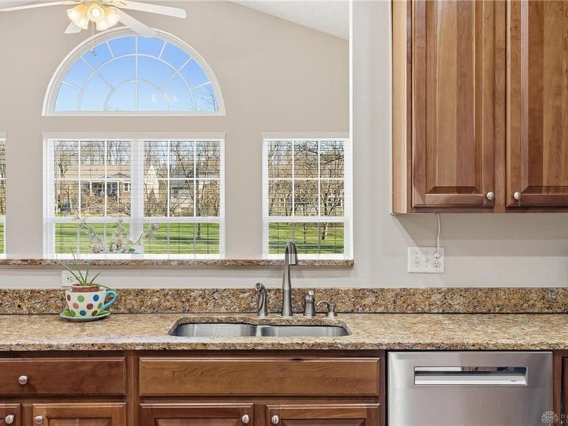 2432 Forest Oaks Drive, Beavercreek, OH 45431 Photo 21