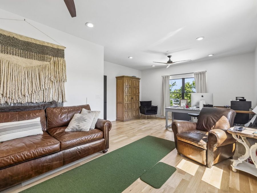 Property Image 63