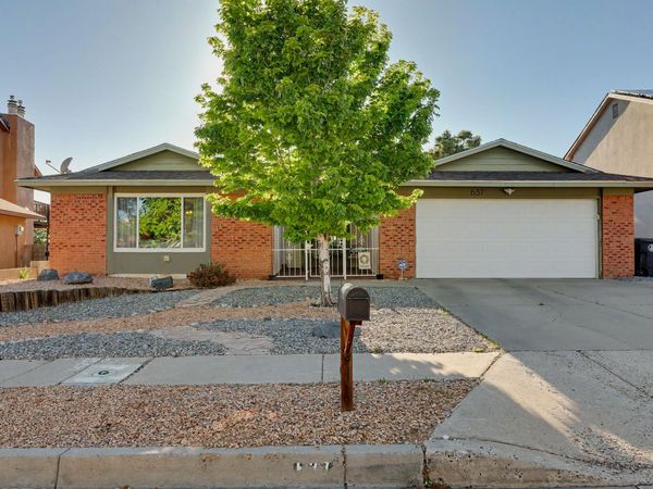 637 Monte Alto Drive NE, Albuquerque, NM 87123