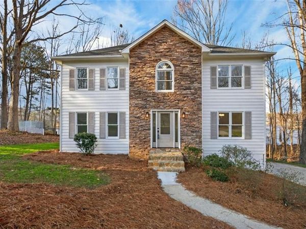 511 Lakeside Drive, Hiram, GA 30141