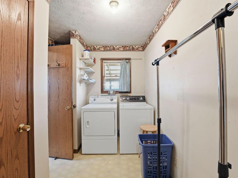 683 E Hunter Street, Logan, OH 43138 Photo 26
