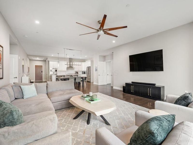 250 W Spring Street, Unit 323, Columbus, OH 43215 Photo 5