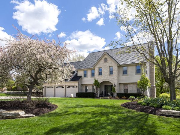 4520 Compton Ct, Brookfield, WI 53045