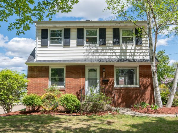 222 N 90th St, Milwaukee, WI 53226