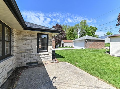 Main Photo