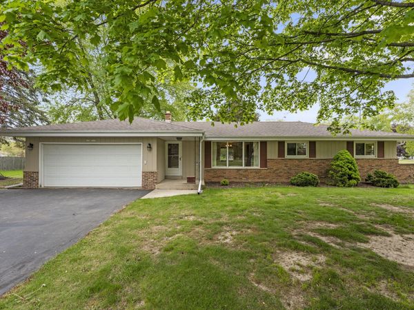 W173S7150 Grove St, Muskego, WI 53150
