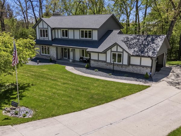 S45W25745 Underwood Ct, Waukesha, WI 53189
