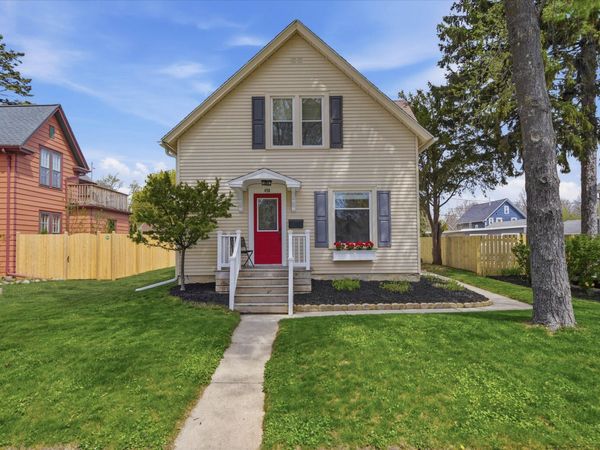 458 W Michigan St, Port Washington, WI 53074