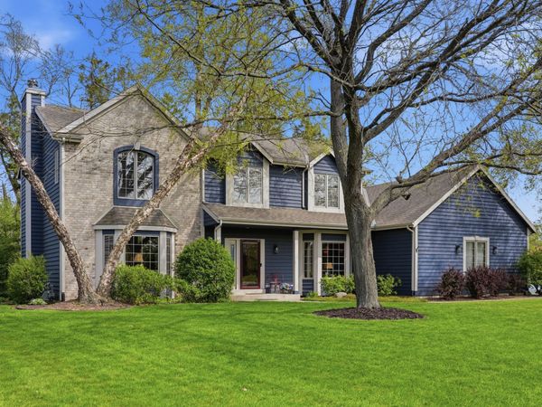 13370 W Maple Ridge Rd, New Berlin, WI 53151