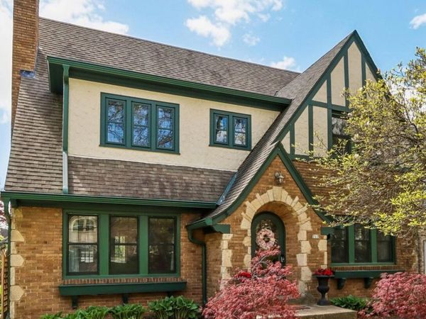 717 E Lake View Ave, Whitefish Bay, WI 53217