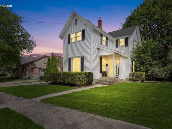 19 Elm St, Fort Atkinson, WI 53538