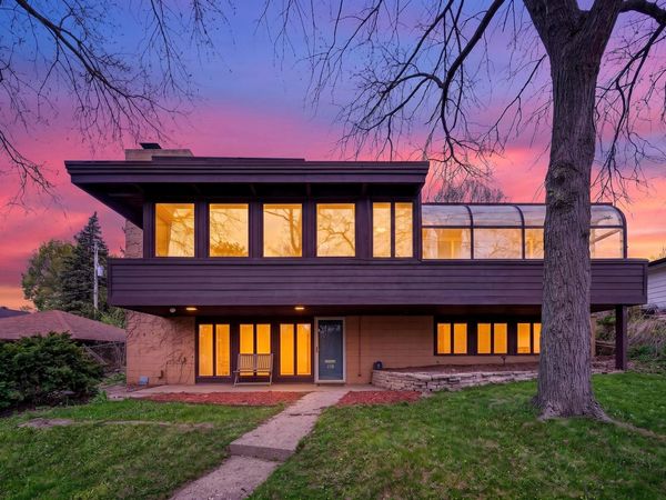 316 Oxford Rd, Waukesha, WI 53186
