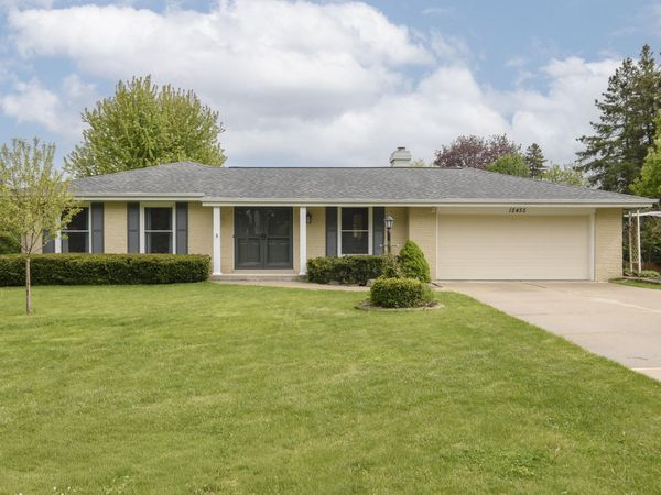 12455 W Hickory Rd, New Berlin, WI 53151